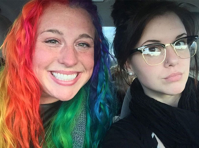 The Internet Can't Get Enough Of These Two Sisters Who Look Like Complete Opposites