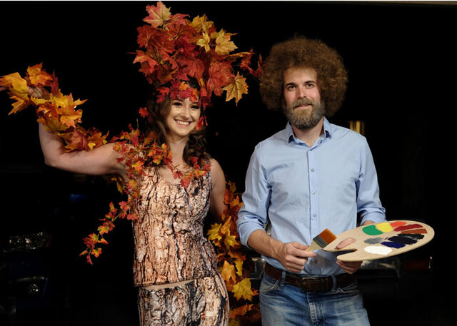 These Couples Won Halloween With Their Creative Costumes (40 Pics)