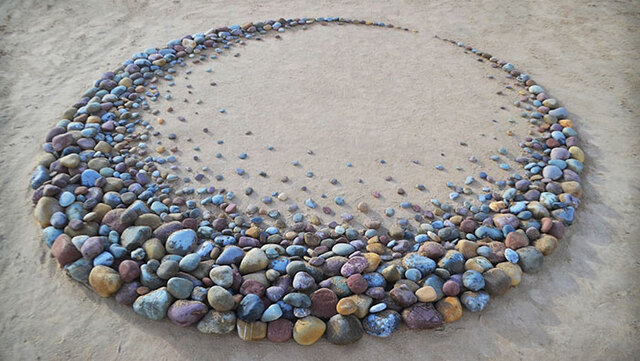 This Artist Collects Rocks And Arranges Them Into Mesmerizing Patterns (30 Pics)