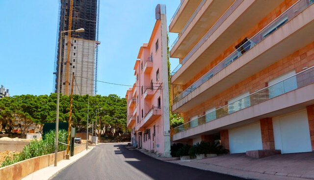 Man Builds Incredibly Thin Spite House Just To Block His Brother's View To The Sea
