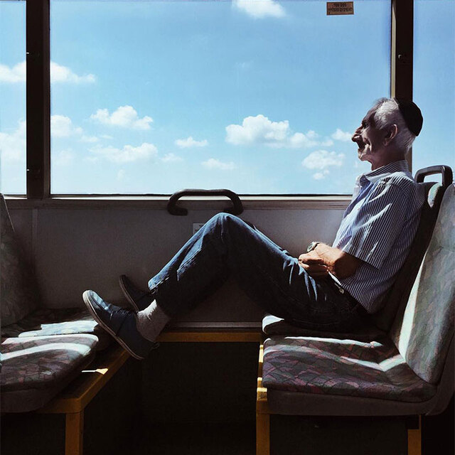 Woman Uses Her iPhone To Take Stunning Portraits Of Strangers On Her Daily Commute To Work (20 Pics)
