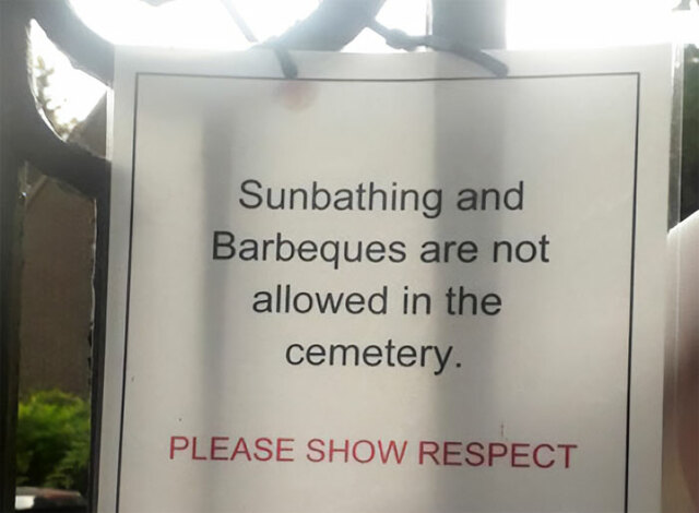 30 Times Signs Were Created To Expose Terrible People