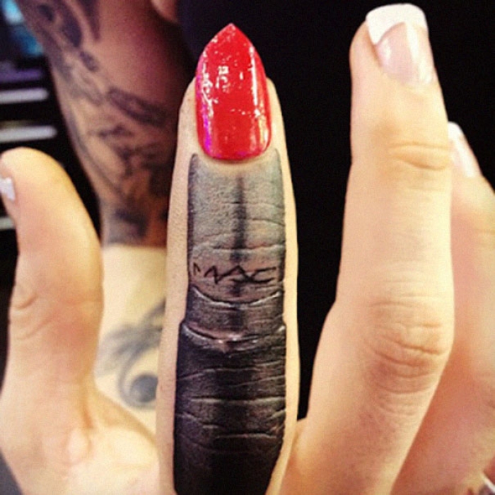 clever-interactive-tattoo-design-21