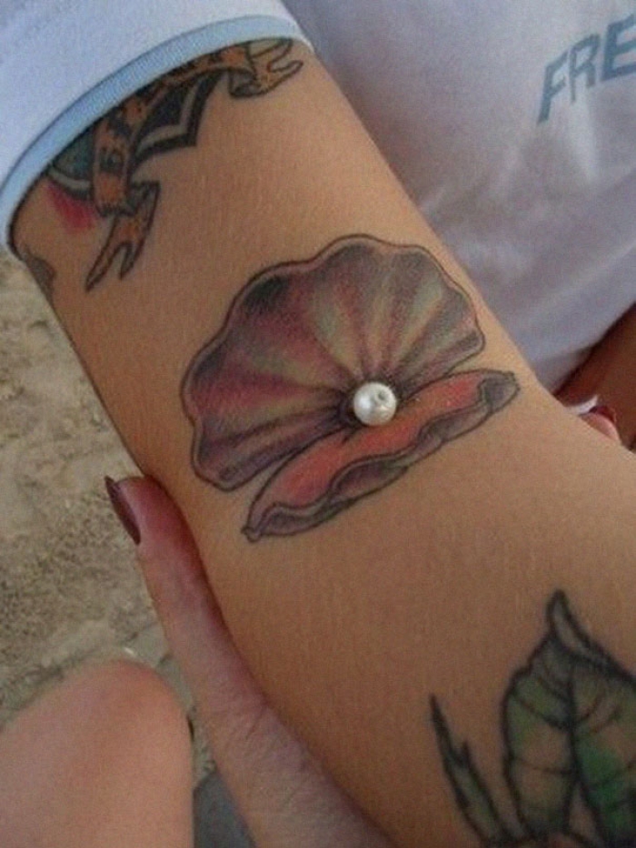 clever-interactive-tattoo-design-13