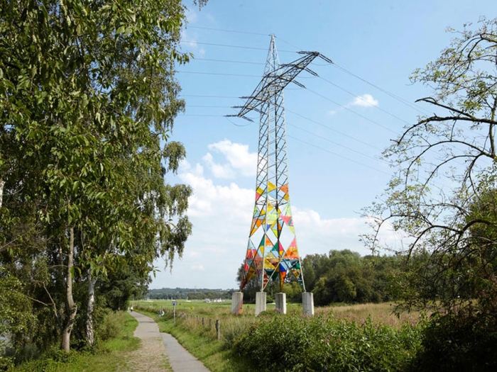 leuchtturm-lighthouse-electrical-tower-art-1
