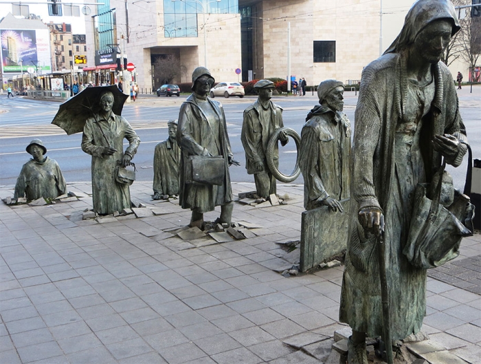 creative-statues-interesting-sculptures-3
