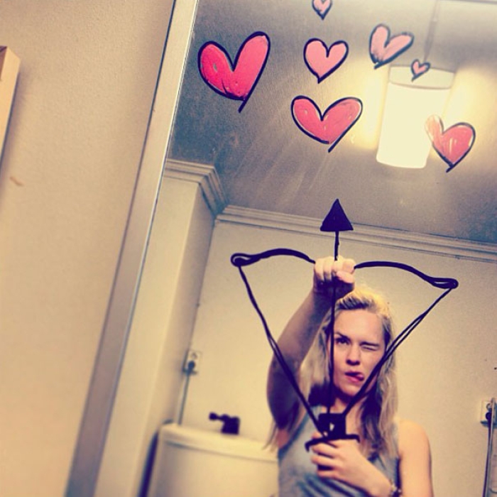 bathroom-mirror-selfies-funny-illustration-art-mirrorsme-10
