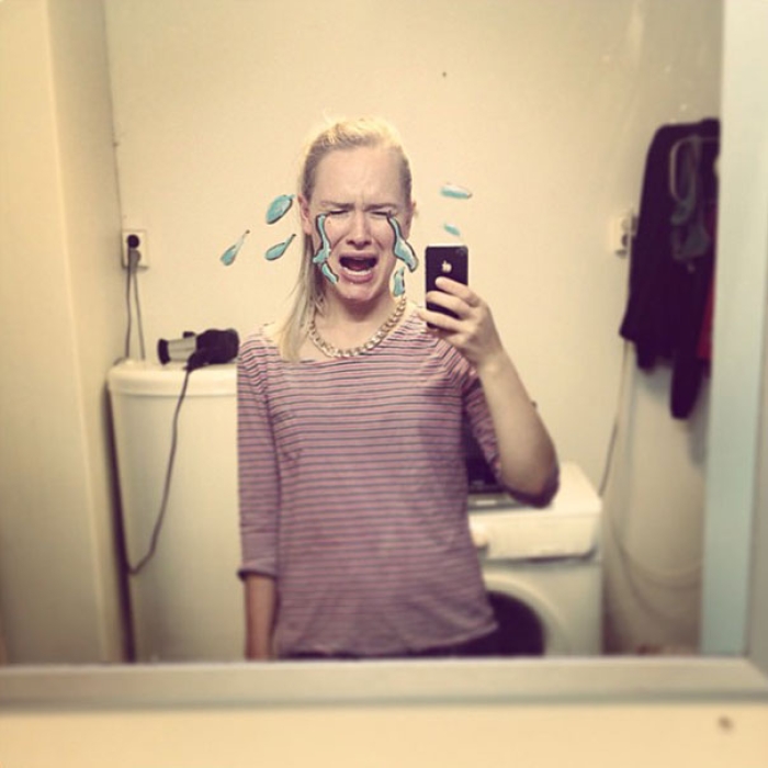 bathroom-mirror-selfies-funny-illustration-art-mirrorsme-12