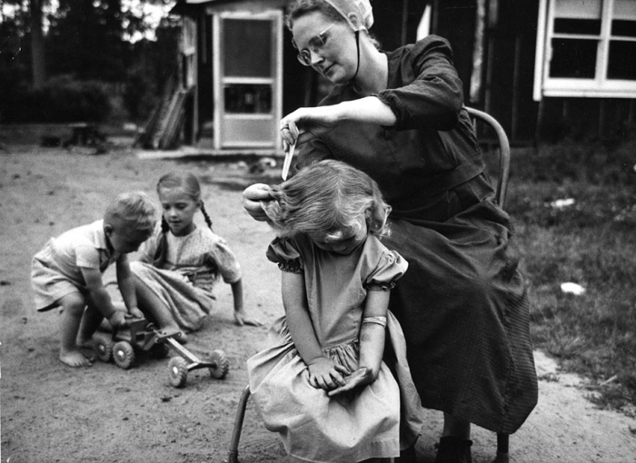 mothers-childhood-photography-family-ken-heyman-5
