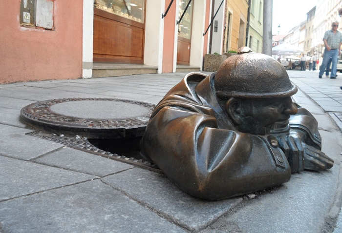 creative-statues-interesting-sculptures-22