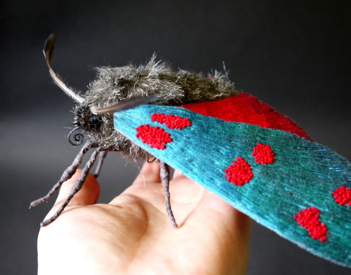 textile-art-fabric-sculptures-insects-moths-butterflies-yumi-okita-6