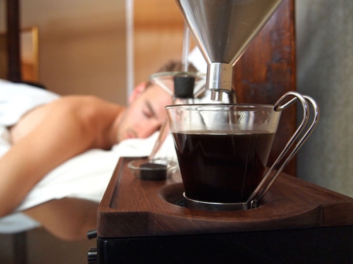 barisieur-alarm-clock-coffee-maker-joshua-renouf-2