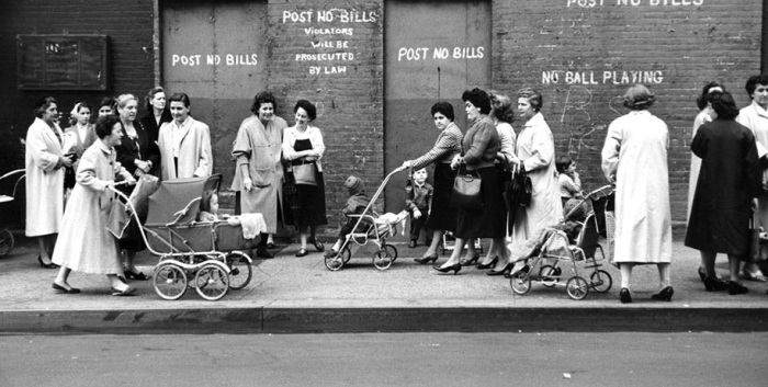 mothers-childhood-photography-family-ken-heyman-22