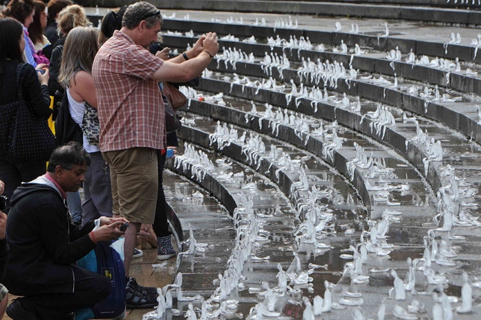 first-world-war-commemoration-ice-sculptures-birmingham-nele-azevedo-1