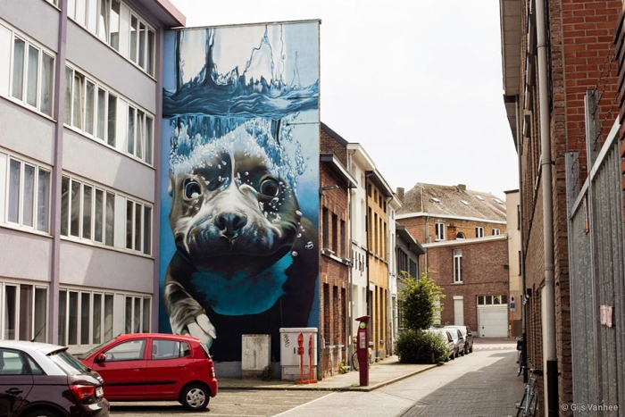 underwater-dog-mural-belgium-bart-smeets-smates-2