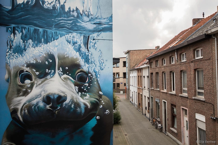 underwater-dog-mural-belgium-bart-smeets-smates-4