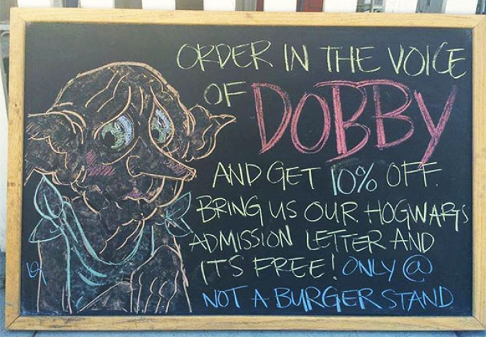 funny-chalk-board-drawings-not-a-burger-stand-21