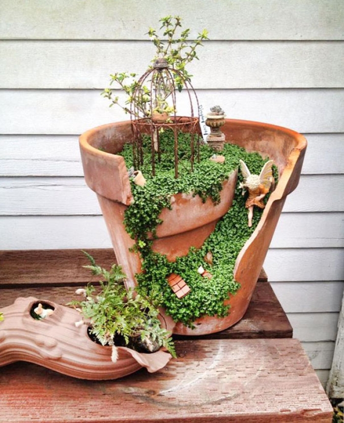 diy-broken-pot-fairy-garden-13