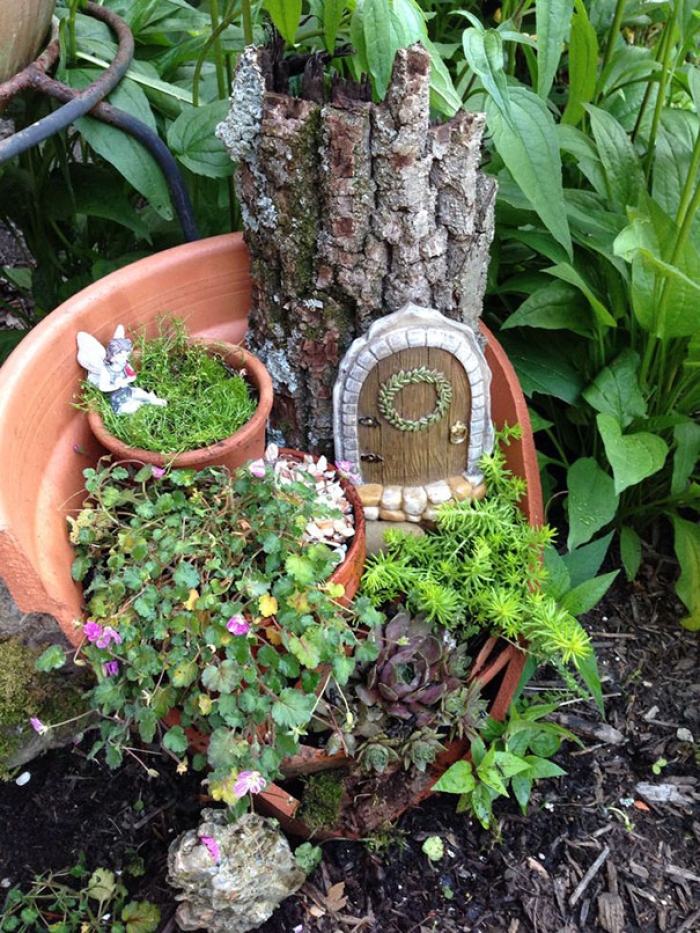 diy-broken-pot-fairy-garden-8