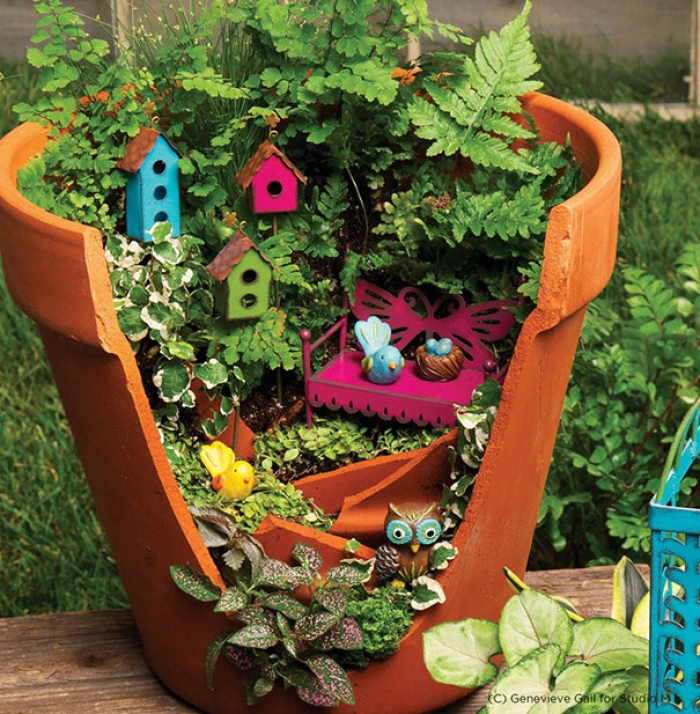 diy-broken-pot-fairy-garden-17