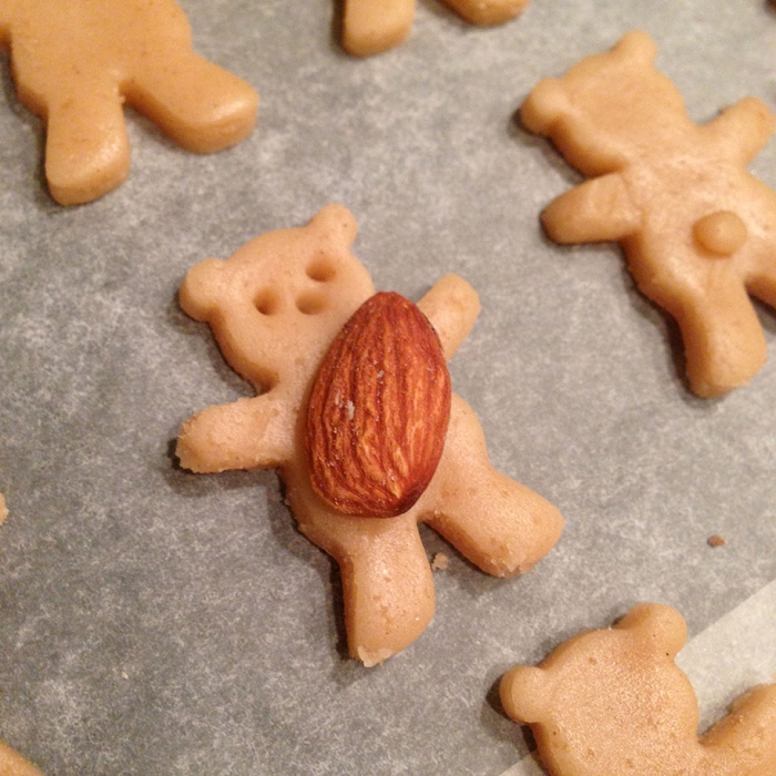 hugging-bears-nuts-cute-cookies-tamagosan-9