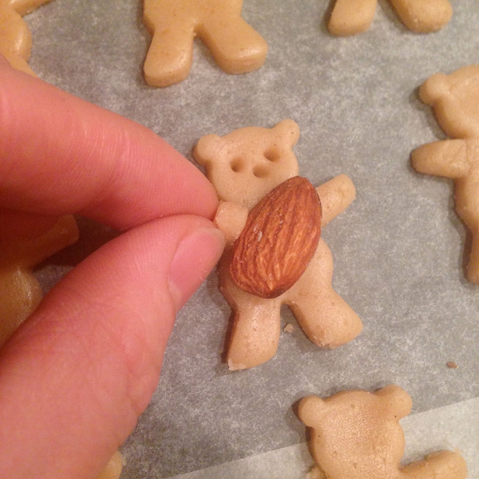 hugging-bears-nuts-cute-cookies-tamagosan-8