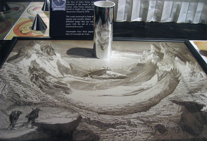 anamorphosis-anamorphic-cylinder-art-3