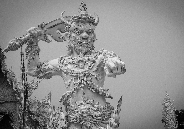 white-temple-wat-rong-khun-buddhist-thailand-architecture-19
