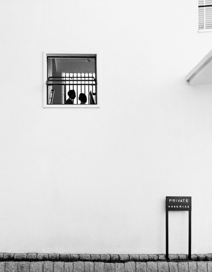 hong-kong-black-and-white-street-photography-ho-fan-20