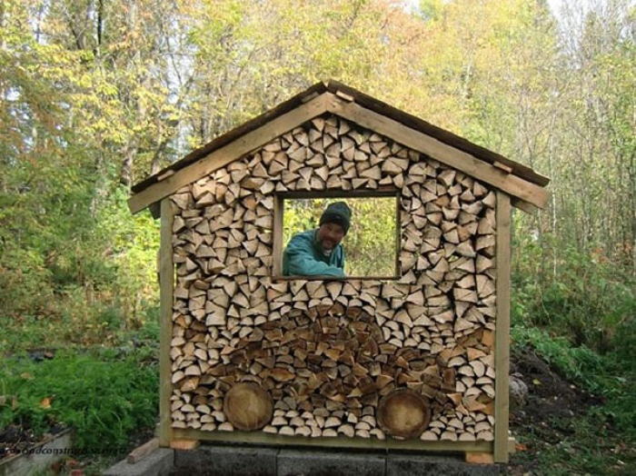 wood-pile-art-logs-composition-3