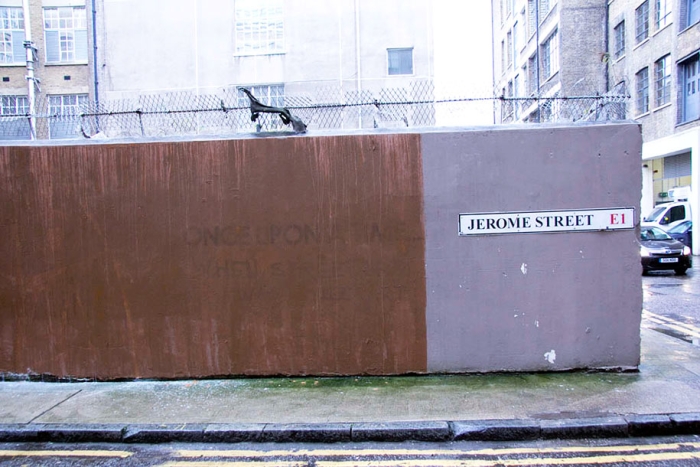 the-story-messages-on-wall-graffiti-mobstr-2
