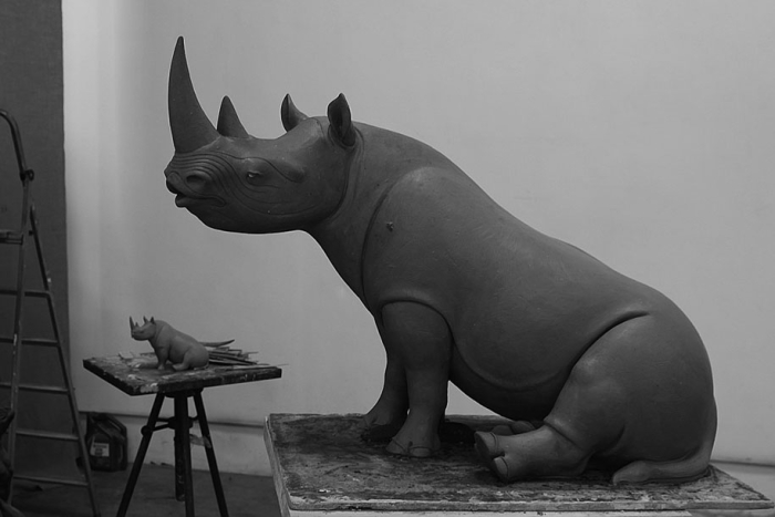dreams-surreal-animal-sculptures-wang-ruilin-1