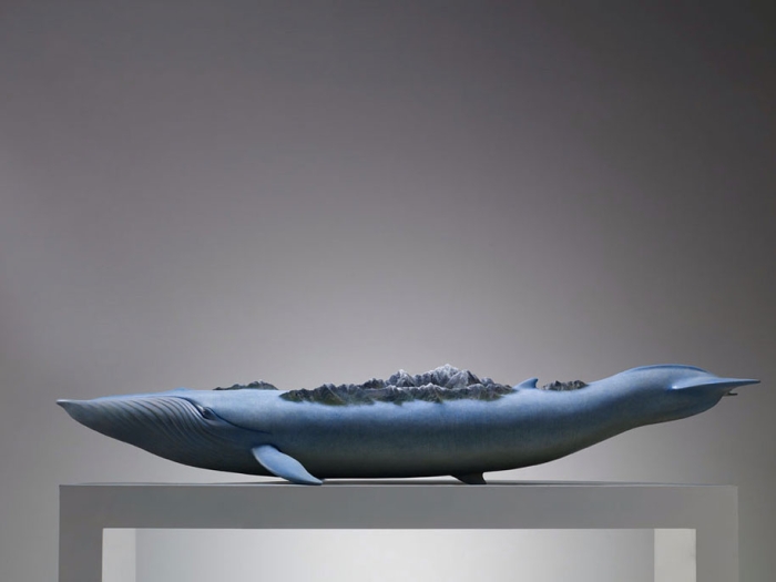 dreams-surreal-animal-sculptures-wang-ruilin-7