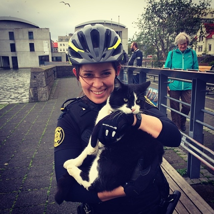 reykjavik-police-logreglan-instagram-iceland-22