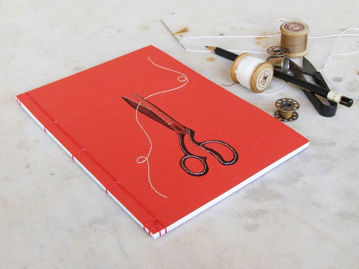 embroidered-notebooks-fabulous-cat-papers-11