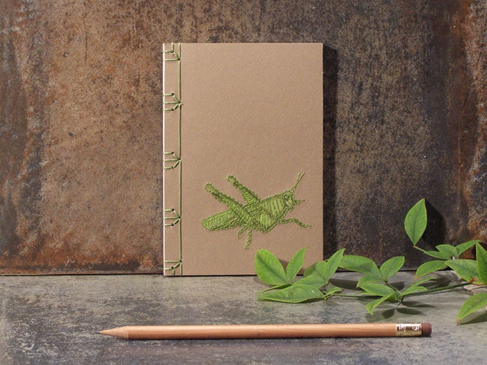embroidered-notebooks-fabulous-cat-papers-28