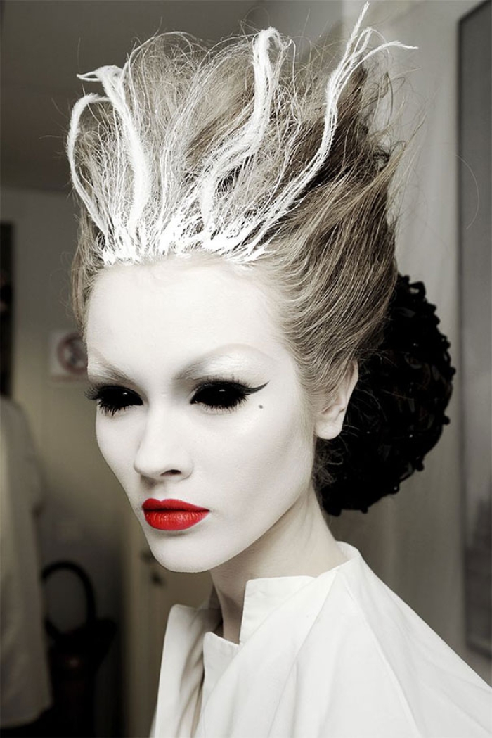 creepy-halloween-make-up-creative-ideas-2