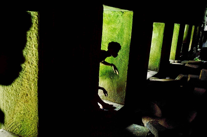 oltre-lo-sguardo-portraits-travel-photography-steve-mccurry-4