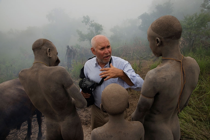 oltre-lo-sguardo-portraits-travel-photography-steve-mccurry-8