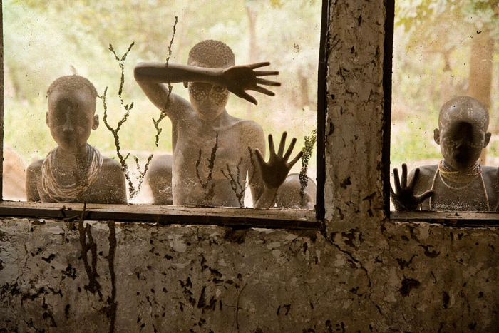 oltre-lo-sguardo-portraits-travel-photography-steve-mccurry-9