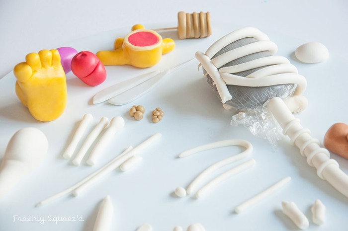 ralph-wiggum-the-simpsons-cutout-cake-kylie-mangles-freshly-squeezd-7