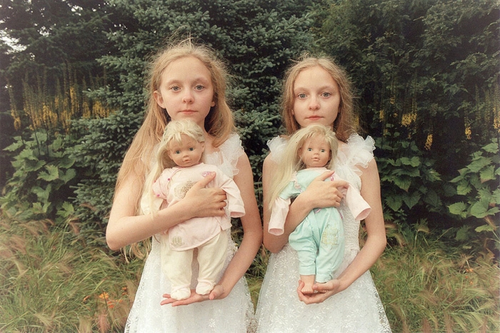 iceland-identical-twins-erna-hrefna-photography-ariko-inaoka-6