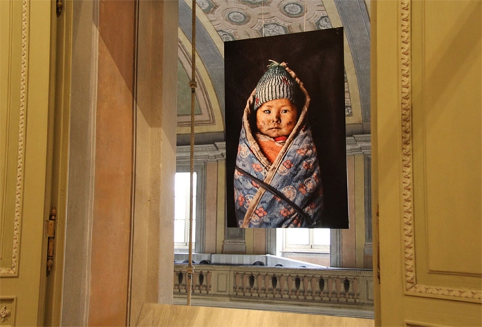 oltre-lo-sguardo-portraits-travel-photography-steve-mccurry-14