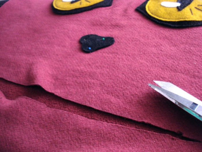 diy-cat-mouth-zipper-sweater-hellovillain-12