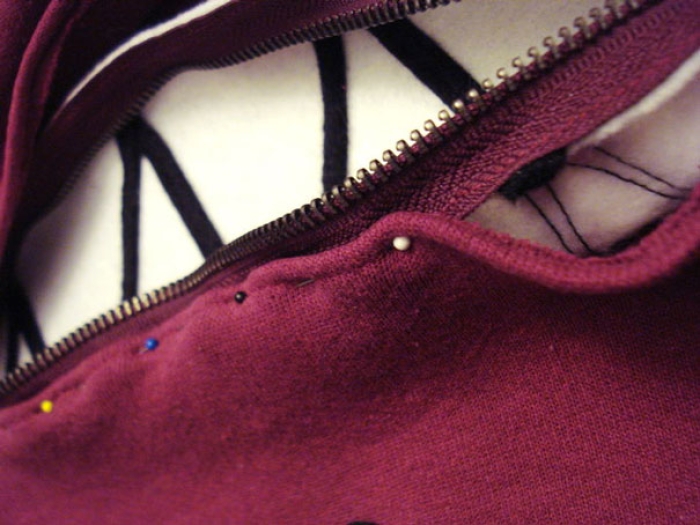 diy-cat-mouth-zipper-sweater-hellovillain-13