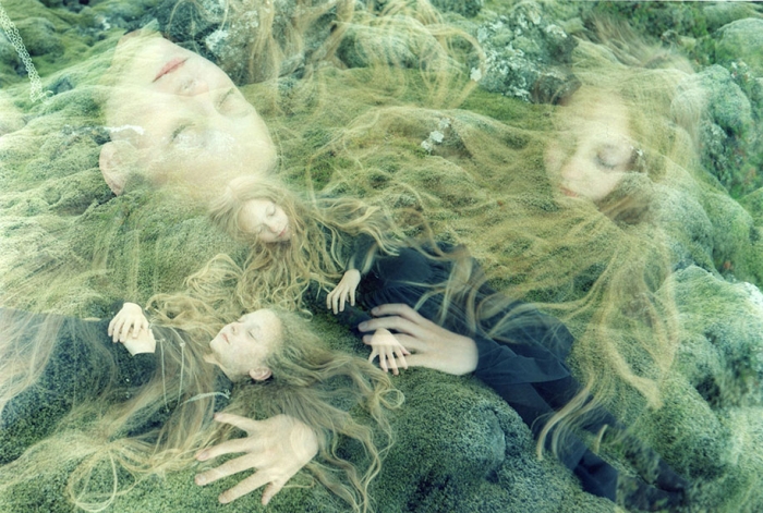 iceland-identical-twins-erna-hrefna-photography-ariko-inaoka-10