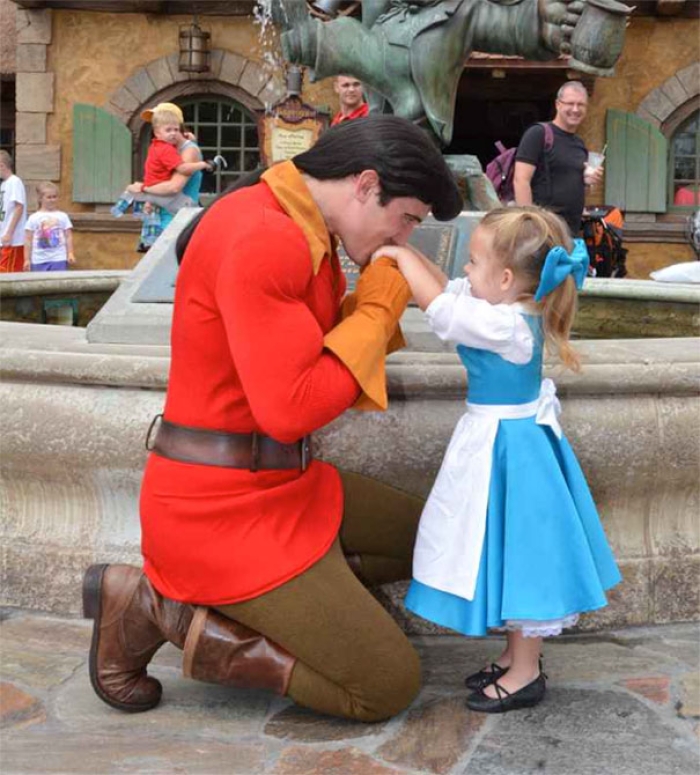 little-girl-disney-character-costume-design-24