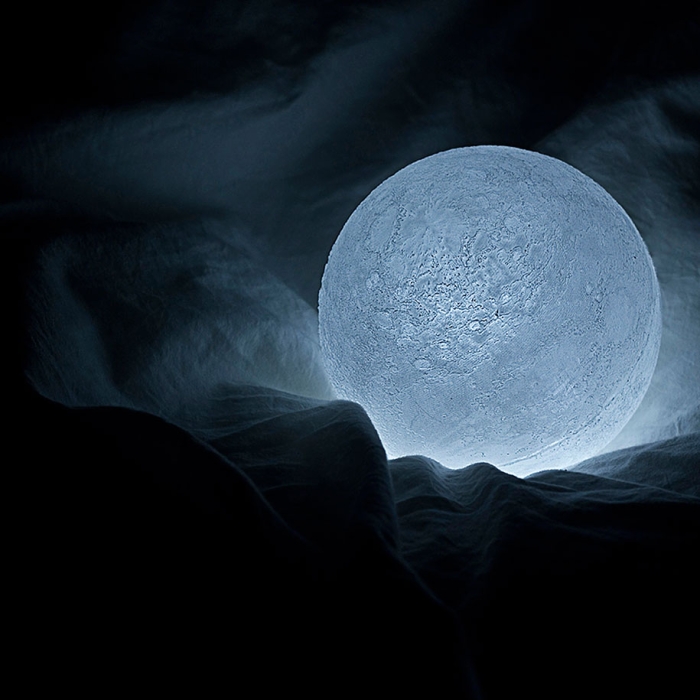 led-lamp-full-moon-replica-nosigner-3