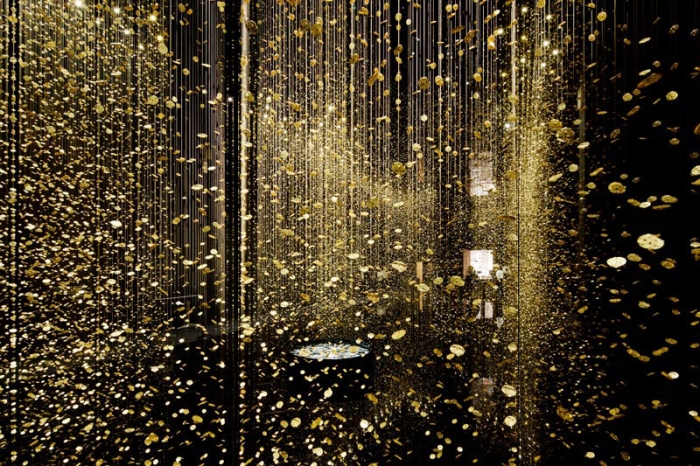 spiral-suspended-watch-installation-citizen-tsuyoshi-tane-5