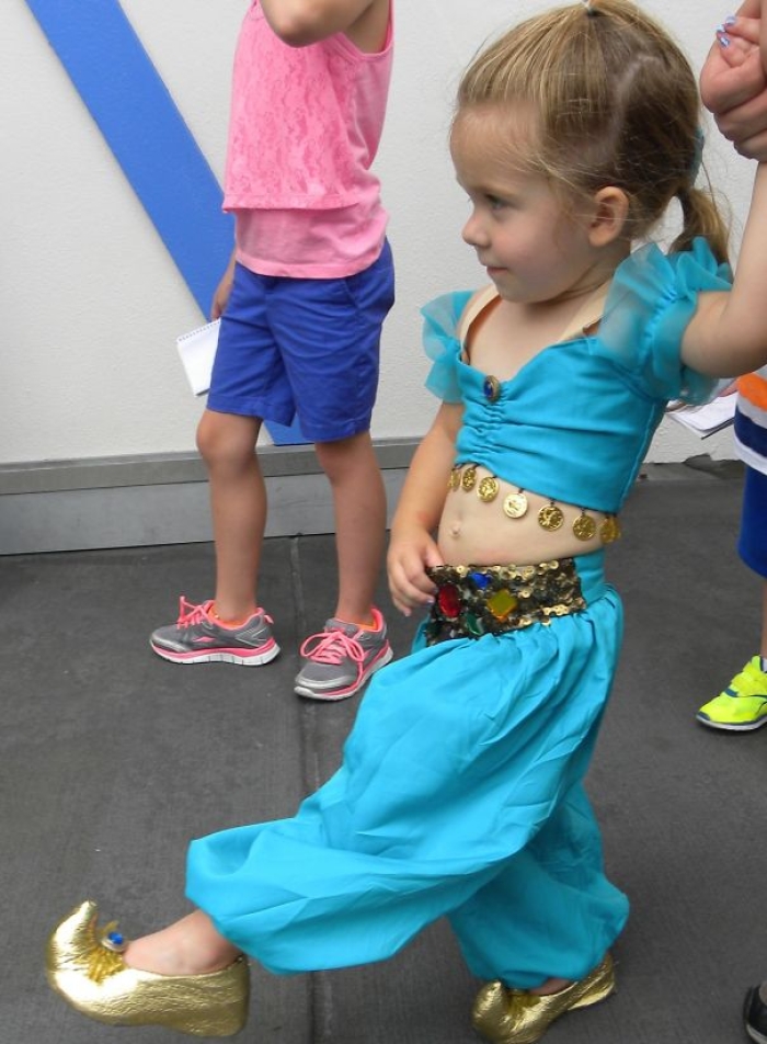 little-girl-disney-character-costume-design-15